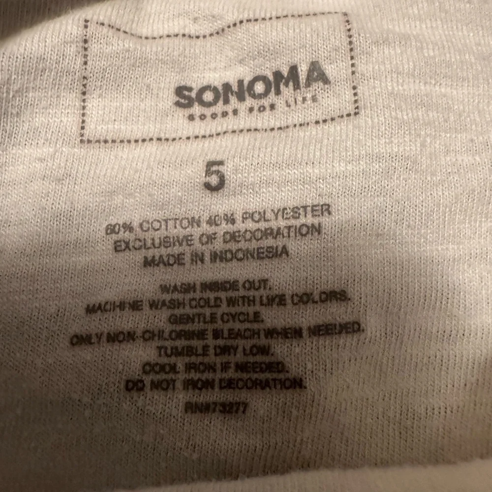 EUC Little Girls Sonoma White Tee with Blue Sequin Birds and Pink Flowers size 5 - Picture 4 of 5